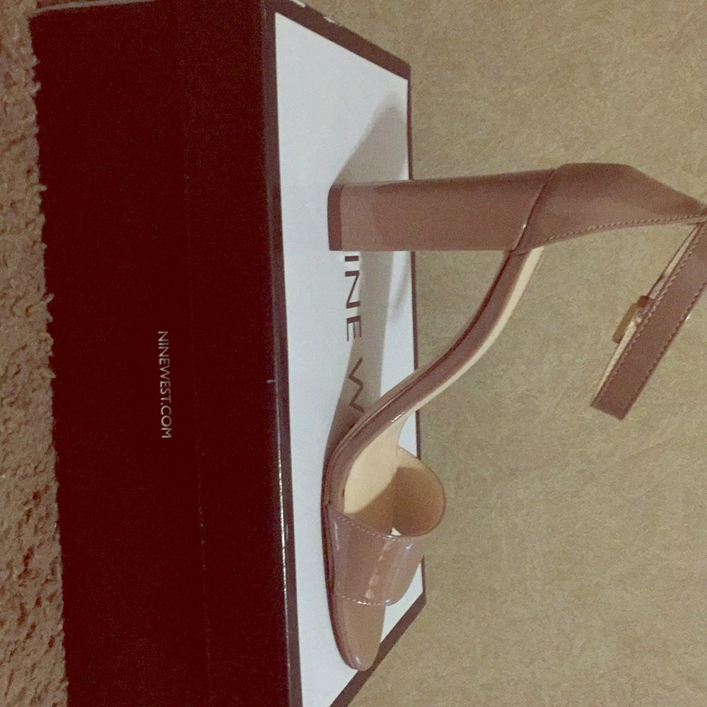 Nine West BRAND New Nude Block Heels